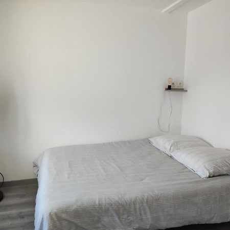 16 Rue Des Deportes Charmes  Εξωτερικό φωτογραφία