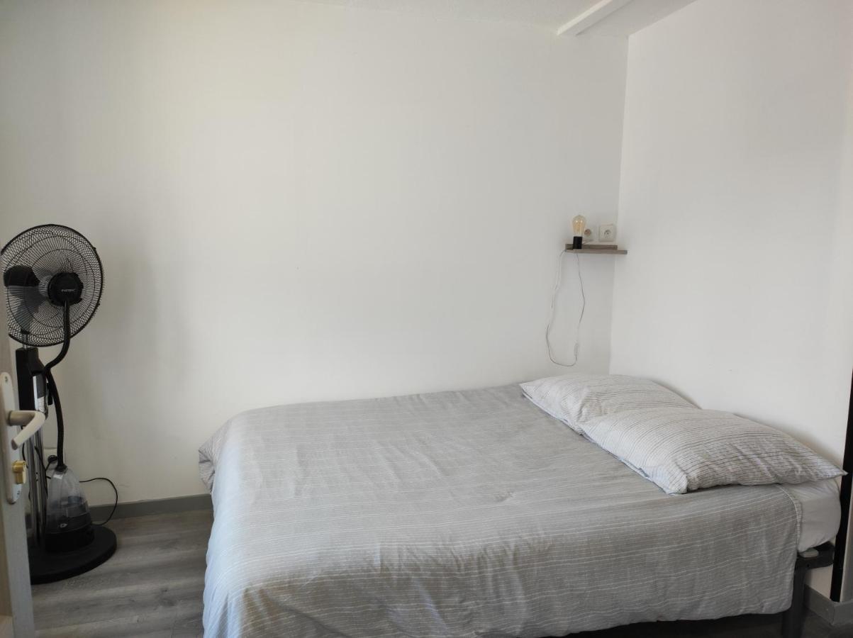 16 Rue Des Deportes Charmes  Εξωτερικό φωτογραφία